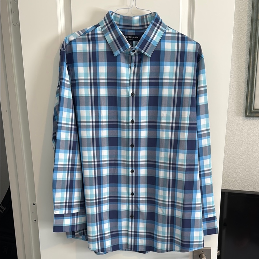 Mizzen+Main Leeward Blue and White Casual Button Down Shirt